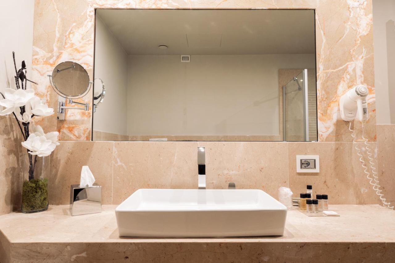 Hotel Michelangelo كارارا المظهر الخارجي الصورة