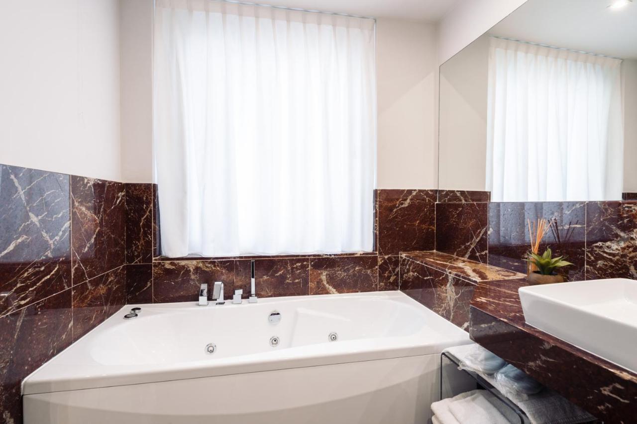 Hotel Michelangelo كارارا المظهر الخارجي الصورة